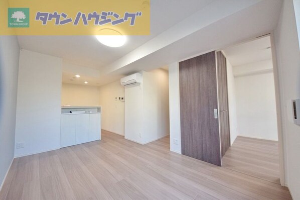 グランデュール春日の物件内観写真